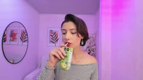 Azaka  online show from February 7, 12:39 pm