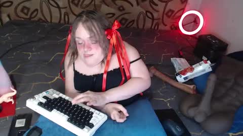 Snapshot of akindmodel chatting on March 4, 2:06 am Natalie online show from March 4, 2:06 am