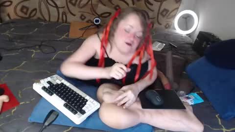 Snapshot of akindmodel chatting on March 5, 10:22 am Natalie online show from March 5, 10:22 am