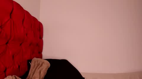 akirahattori__ online show from February 4, 10:54 am