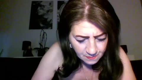 MIHAELA online show from April 6, 6:31 pm