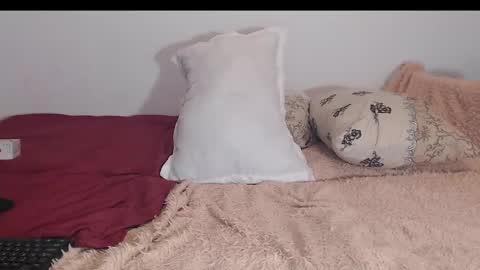 Snapshot of aktavian_w chatting on January 12, 11:15 pm aktavian_w online show from January 12, 11:15 pm