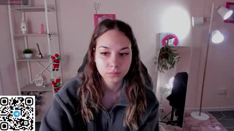 Snapshot of al1ice_moures chatting on January 13, 1:55 am Al1ice online show from January 13, 1:55 am