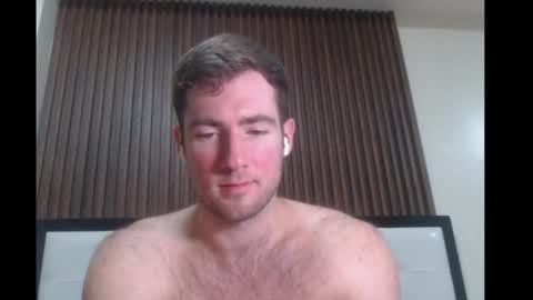 Snapshot of al3xzanderth3gr3at chatting on December 18, 8:42 am Alex online show from December 18, 8:42 am