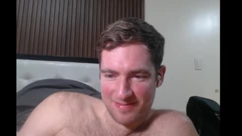 Snapshot of al3xzanderth3gr3at chatting on December 21, 1:42 pm Alex online show from December 21, 1:42 pm