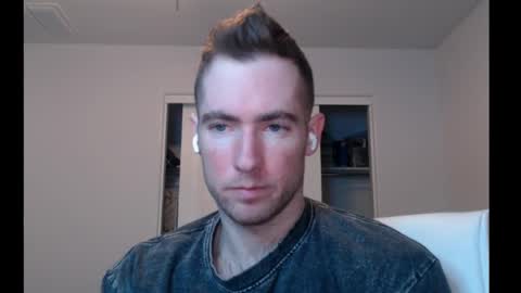 Alex online show from November 27, 1:18 am