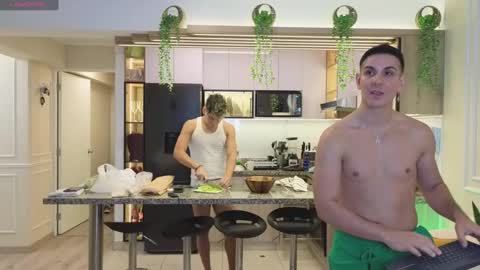 Al Fox  Miko Fortuni  online show from January 1, 1:26 am