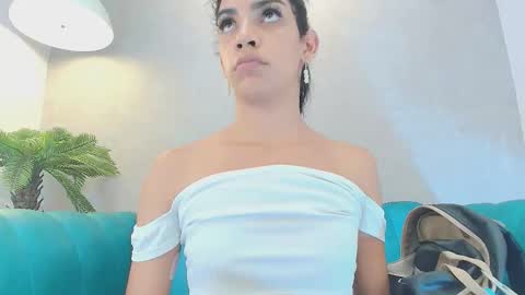 Alahia Rodriguez online show from February 20, 7:47 pm