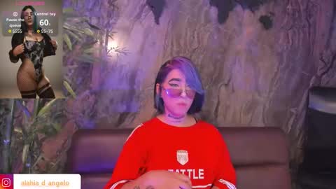 ALAHIA online show from December 3, 5:33 pm