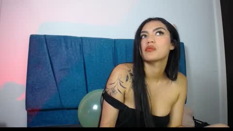 Alahia sweet official online show from November 20, 8:30 pm