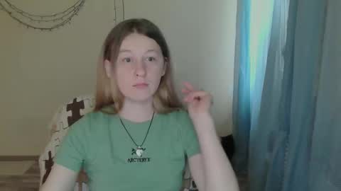 Snapshot of alalaska_ana chatting on April 23, 12:51 pm Anna online show from April 23, 12:51 pm