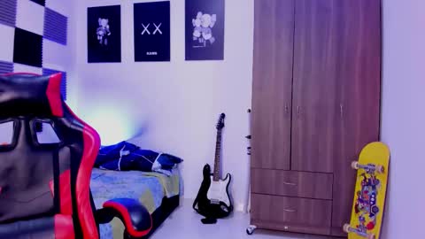 Alan Boy online show from October 11, 1:05 am