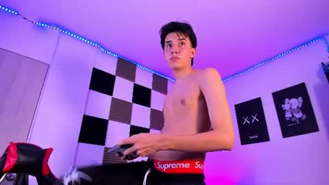 Alan Boy online show from June 26, 2:16 am