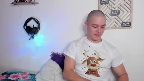 Snapshot of alan_hadid1 chatting on December 9, 1:18 am Alan Hadid online show from December 9, 1:18 am