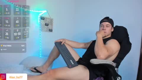 Snapshot of alan_hadid1 chatting on February 16, 11:59 pm Alan Hadid online show from February 16, 11:59 pm