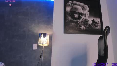 alan_morrys online show from February 7, 6:14 am