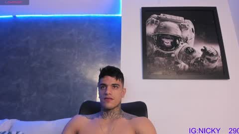 alan_morrys online show from March 8, 3:17 am