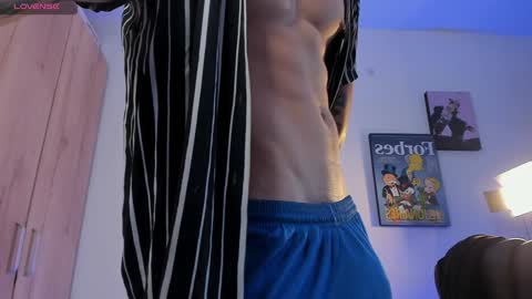 Alan online show from December 6, 4:38 pm