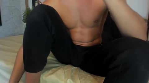 Snapshot of alan_santhos chatting on December 20, 4:30 am ---Alan--- online show from December 20, 4:30 am