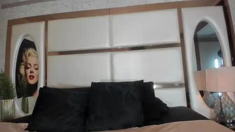 Snapshot of alan_santhos chatting on January 7, 4:15 am ---Alan--- online show from January 7, 4:15 am