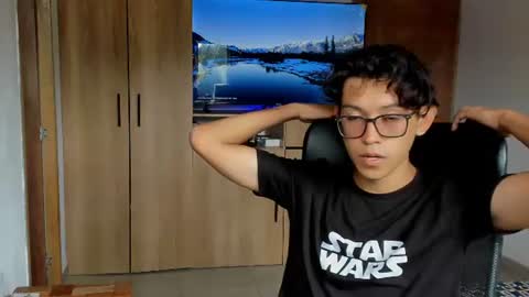 Snapshot of alan_scot chatting on June 9, 3:12 pm Alan and Criss - WE JUST FRIENDS WITH BENEFITS BOTH VERS online show from June 9, 3:12 pm