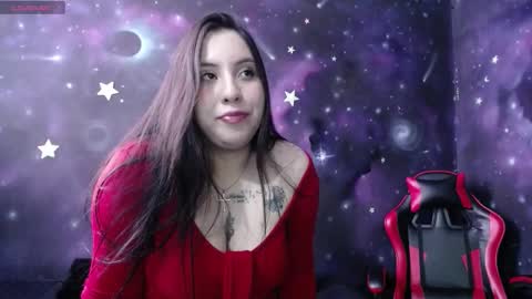 Snapshot of alana_cruz11 chatting on November 18, 3:49 pm Alana online show from November 18, 3:49 pm