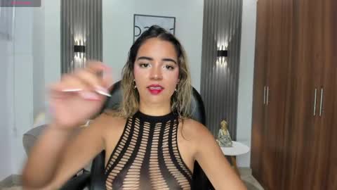 alana  online show from May 22, 7:08 pm