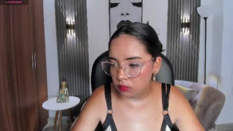 Snapshot of alana_martiins chatting on July 15, 7:19 pm alana online show from July 15, 7:19 pm