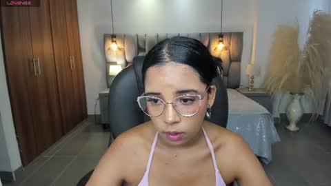 Snapshot of alana_martiins chatting on July 21, 8:00 pm alana online show from July 21, 8:00 pm