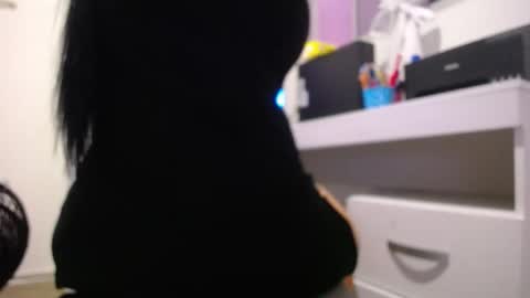 Snapshot of alana_pregnant chatting on February 4, 10:54 am A l a n a online show from February 4, 10:54 am