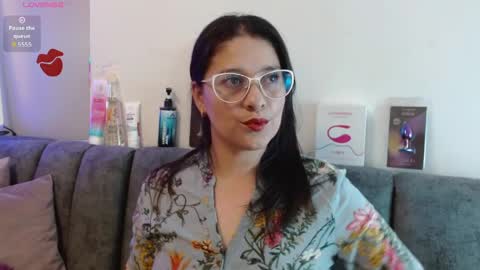 Alana  online show from April 6, 7:26 pm