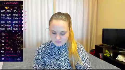 Julia online show from February 6, 9:11 am