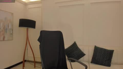 Snapshot of alanacraft chatting on October 15, 12:05 pm Alana online show from October 15, 12:05 pm