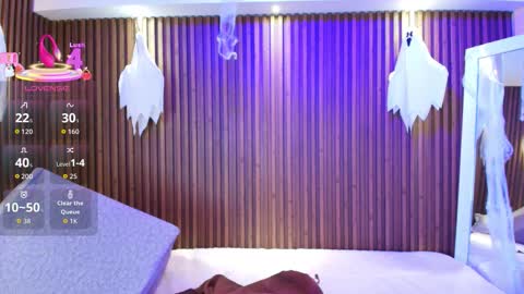 Snapshot of alanawalker9 chatting on October 14, 3:29 am Sasha online show from October 14, 3:29 am