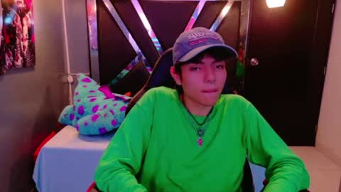 Snapshot of alandelrey57 chatting on February 3, 6:40 am ALAN DEL REY online show from February 3, 6:40 am