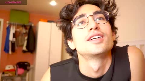 idenavarre online show from September 14, 8:30 pm