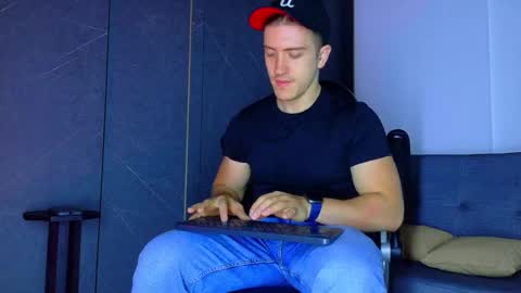 Alan Ferrer online show from February 2, 10:14 am