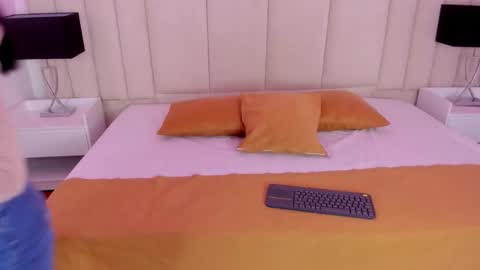 Snapshot of alanha__ chatting on December 16, 3:11 am Alanha online show from December 16, 3:11 am