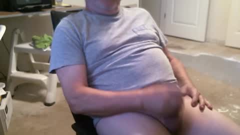 Snapshot of alanlee10allen chatting on September 25, 8:23 pm Alanlee10allen online show from September 25, 8:23 pm