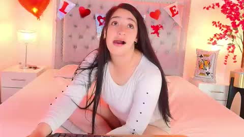 Snapshot of alanna__scott chatting on February 15, 3:36 am Alanna online show from February 15, 3:36 am