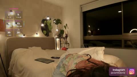 Snapshot of alanna_clark chatting on October 7, 11:57 pm Alanna online show from October 7, 11:57 pm