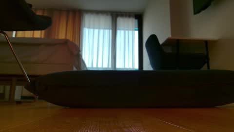 Snapshot of alanna_gold chatting on December 5, 4:54 am Alanna online show from December 5, 4:54 am