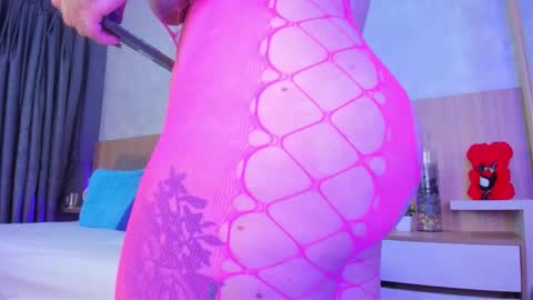 Alanna  online show from November 11, 2:11 am