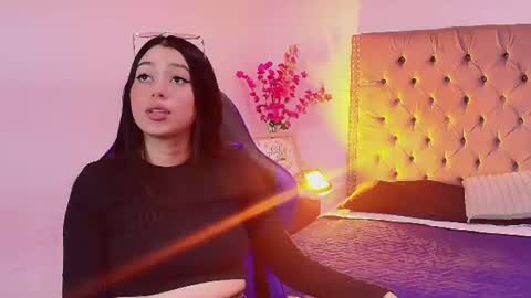 alanna_swetie online show from July 7, 2:43 pm