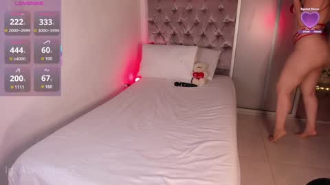 Snapshot of alannalove__ chatting on February 3, 11:58 pm Alanna  online show from February 3, 11:58 pm