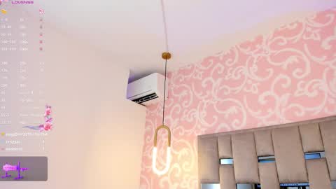 alannarose_1 online show from March 28, 8:41 pm