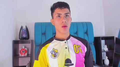 Snapshot of alannaughty_ chatting on January 5, 9:03 pm alannaughty_ online show from January 5, 9:03 pm