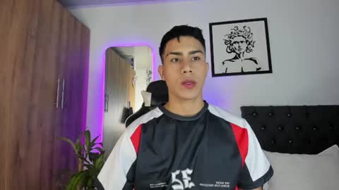 alannaughty_ online show from June 30, 10:22 pm