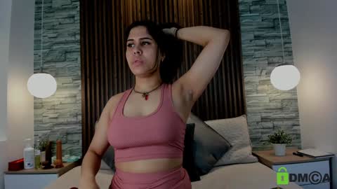 Snapshot of alannavidal chatting on February 6, 2:55 am alannavidal online show from February 6, 2:55 am