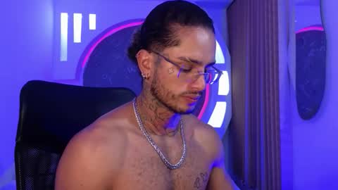 alan online show from October 27, 10:41 am